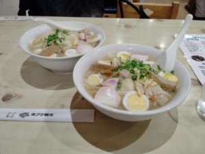 八幡浜ちゃんぽんをいただく