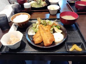 ランチはアジフライ定食