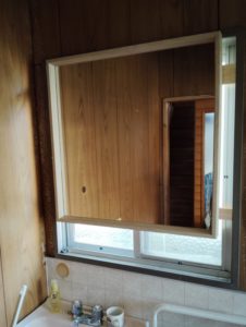 大きな鏡に交換